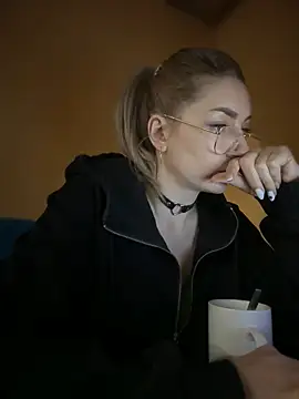 Snapshot of Crazy-Rosa chatting on January 12, 12:55 pm Crazy-Rosa online show from January 12, 12:55 pm