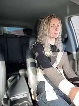 Snapshot of Crazy-Rosa chatting on March 18, 4:37 am Crazy-Rosa online show from March 18, 4:37 am