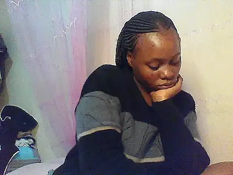Snapshot of EBONYVANILLA02 chatting on October 18, 7:25 pm EBONYVANILLA02 online show from October 18, 7:25 pm