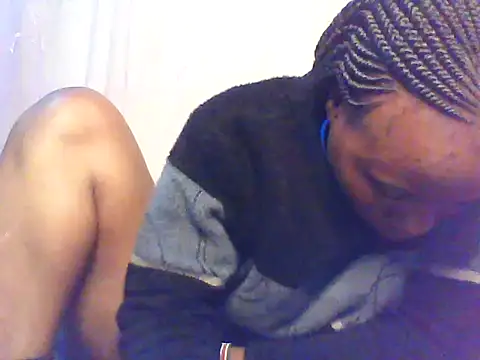 Snapshot of EBONYVANILLA02 chatting on October 20, 7:25 pm EBONYVANILLA02 online show from October 20, 7:25 pm