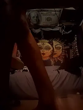 Gillygilly76 online show from January 9, 11:35 am