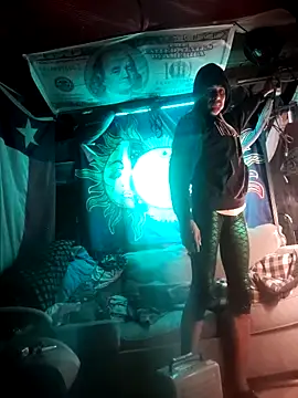 Gillygilly76 online show from February 24, 10:46 am