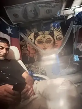 Gillygilly76 online show from March 4, 4:57 pm