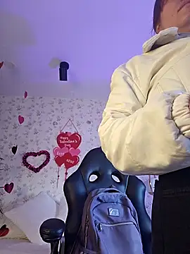 valery mora online show from February 20, 1:19 pm