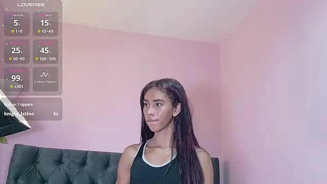 Snapshot of Iamkarlaa_doll chatting on February 24, 2:58 pm Iamkarlaa doll online show from February 24, 2:58 pm