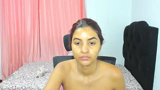 Snapshot of FalakRese chatting on January 29, 12:56 pm FalakRese online show from January 29, 12:56 pm