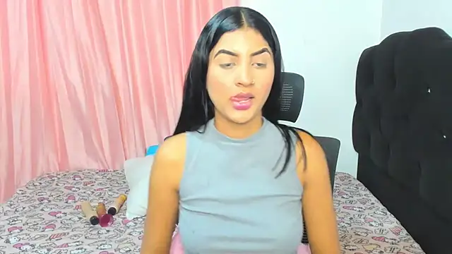 Snapshot of FalakRese chatting on February 8, 8:21 pm FalakRese online show from February 8, 8:21 pm