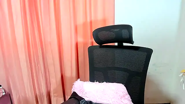 Snapshot of FalakRese chatting on October 14, 5:58 pm FalakRese online show from October 14, 5:58 pm