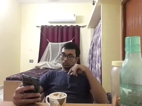 Snapshot of THE_NAKED_BOY chatting on November 25, 2:28 pm THE NAKED BOY online show from November 25, 2:28 pm