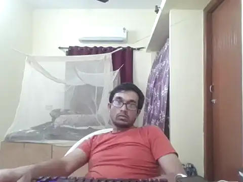 THE NAKED BOY online show from February 7, 9:40 pm