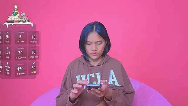 Snapshot of Natsu__ chatting on January 3, 10:20 am Natsu online show from January 3, 10:20 am