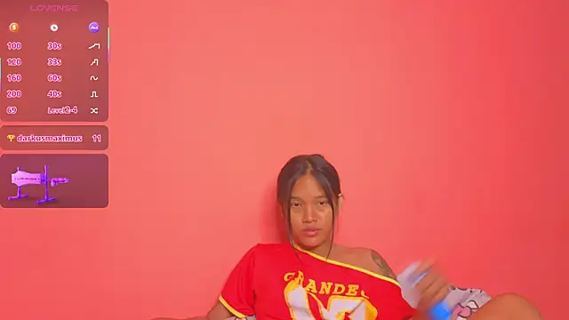 Snapshot of Natsu__ chatting on February 1, 6:19 pm Natsu online show from February 1, 6:19 pm