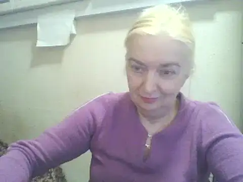 Snapshot of Meri798 chatting on May 2, 8:03 pm Meri798 online show from May 2, 8:03 pm