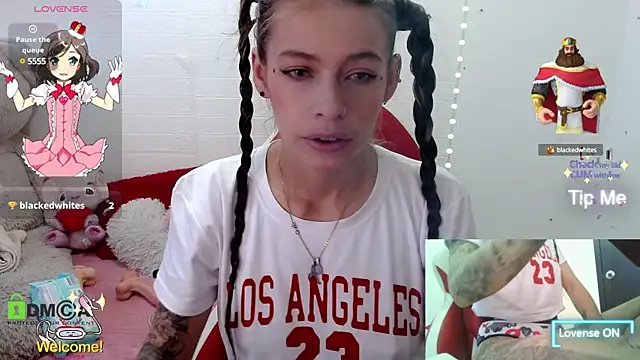 sweetlittlelisa online show from January 23, 8:45 pm