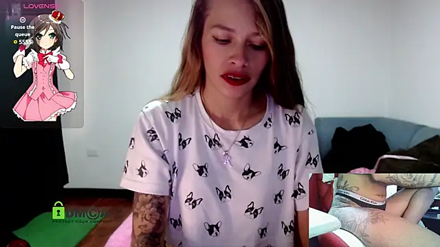 sweetlittlelisa online show from March 10, 9:18 pm