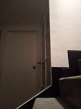 Snapshot of weedmanhot28 chatting on December 24, 10:39 pm weedmanhot28 online show from December 24, 10:39 pm