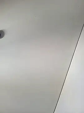 Snapshot of weedmanhot28 chatting on February 2, 2:24 pm weedmanhot28 online show from February 2, 2:24 pm