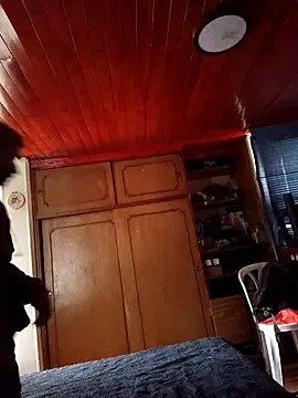 weedmanhot28 online show from October 4, 7:23 pm