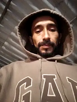 Snapshot of weedmanhot28 chatting on November 4, 1:27 am weedmanhot28 online show from November 4, 1:27 am