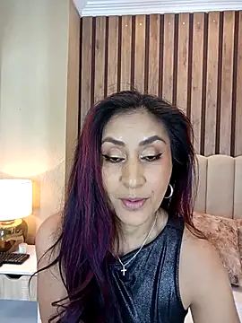 Snapshot of MonicaMoret chatting on March 12, 12:15 pm MonicaMoret online show from March 12, 12:15 pm