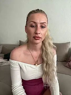 belle98 online show from March 2, 3:19 pm