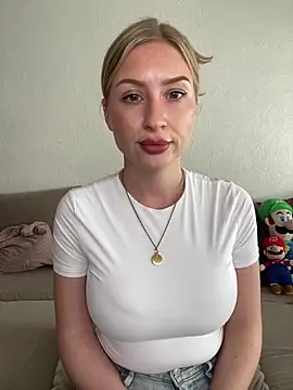 belle98 online show from April 30, 3:07 pm