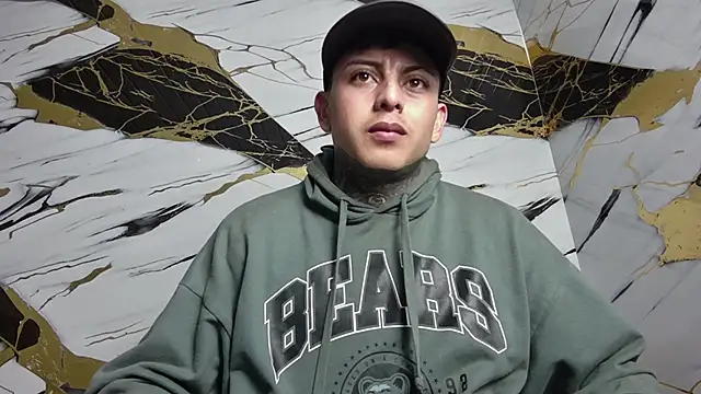 Kevin22 222 online show from January 14, 2:50 am