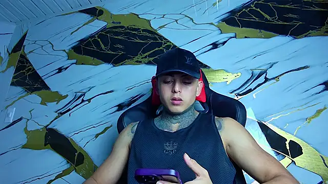 Kevin22 222 online show from January 28, 12:47 am