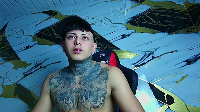 Kevin22 222 online show from January 28, 3:57 am