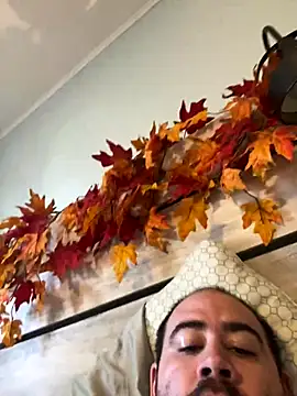 bighung1990 online show from October 3, 8:39 pm