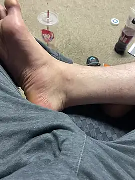 bighung1990 online show from March 2, 5:41 am