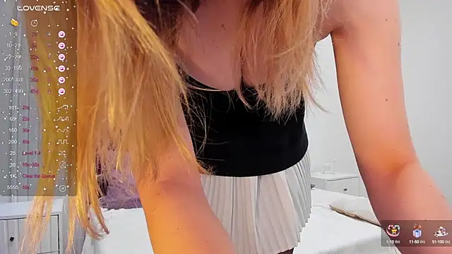 Kelly Cuutie online show from January 26, 12:48 am