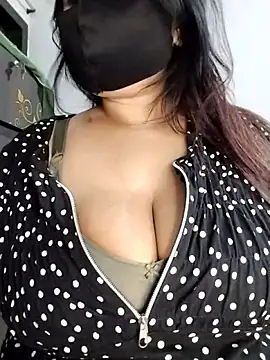 Snapshot of Tishani chatting on October 30, 12:17 pm Tishani online show from October 30, 12:17 pm