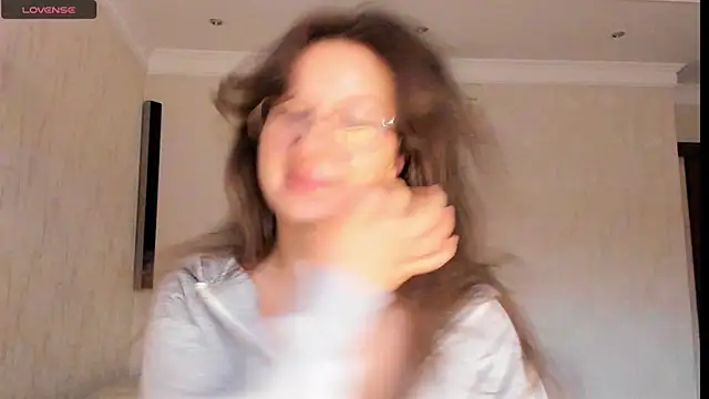 Lilith lutherlow online show from January 25, 10:29 am