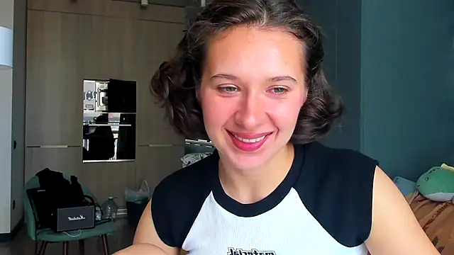 Lilith lutherlow online show from October 2, 10:44 am