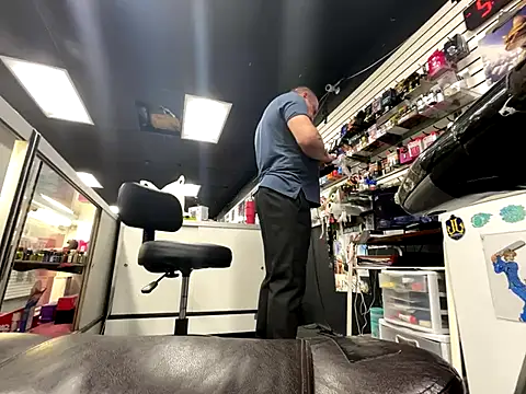 Snapshot of RawRyder8 chatting on November 19, 1:16 am RawRyder8 online show from November 19, 1:16 am