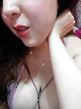 LoNa-daloua online show from February 20, 6:57 pm