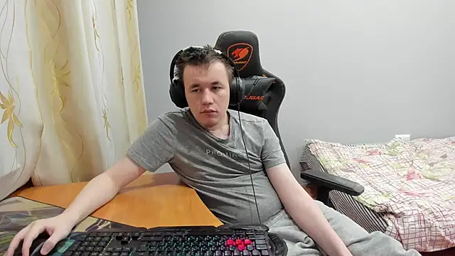 iliaskrislove online show from November 26, 7:26 pm