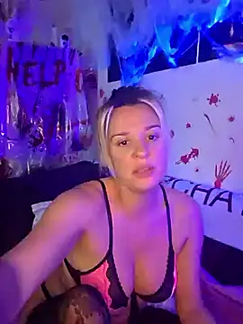 Snapshot of SpicyVicky chatting on October 29, 5:53 am SpicyVicky online show from October 29, 5:53 am