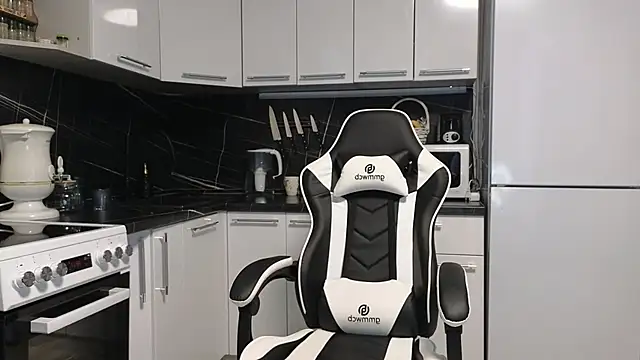 Strip-Lady online show from February 11, 2:25 am