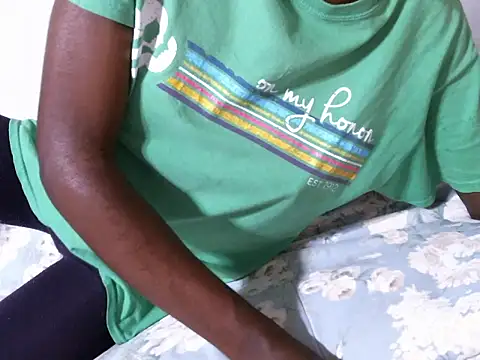 Snapshot of luckieey chatting on October 31, 7:42 am luckieey online show from October 31, 7:42 am