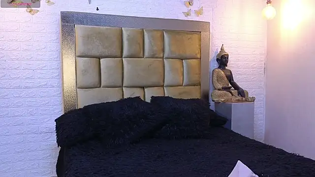 ximenawilliamss online show from September 9, 9:58 pm