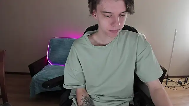 Liam sexy1 online show from January 6, 4:58 am