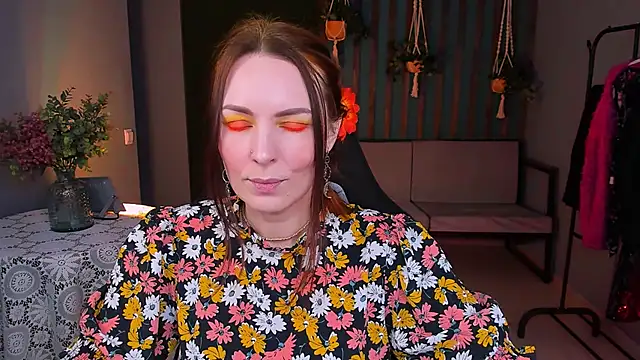 Snapshot of VandaRossi chatting on February 20, 12:25 pm VandaRossi online show from February 20, 12:25 pm