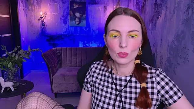 Snapshot of VandaRossi chatting on March 2, 11:18 am VandaRossi online show from March 2, 11:18 am