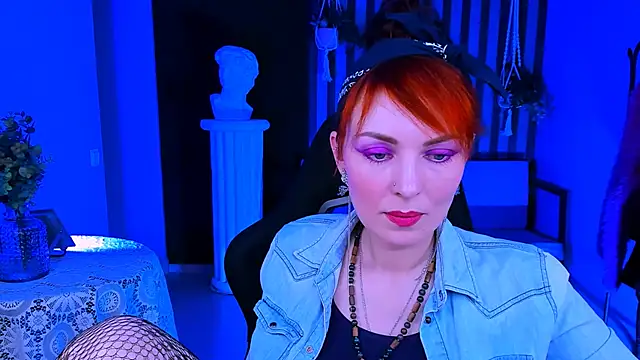 Snapshot of VandaRossi chatting on March 7, 8:13 am VandaRossi online show from March 7, 8:13 am