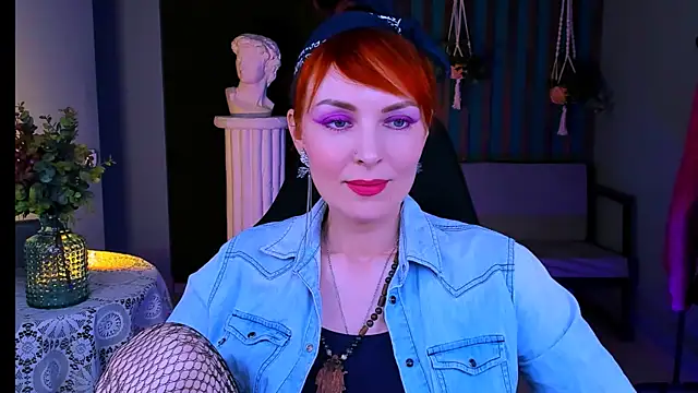 Snapshot of VandaRossi chatting on March 7, 11:29 am VandaRossi online show from March 7, 11:29 am