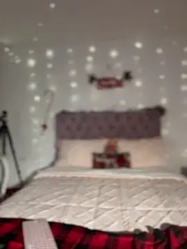 Snapshot of samantha_evans2 chatting on December 22, 3:14 am samantha evans2 online show from December 22, 3:14 am