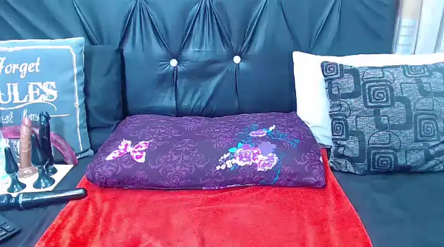 Snapshot of spicydiver38 chatting on March 17, 6:32 pm spicydiver38 online show from March 17, 6:32 pm