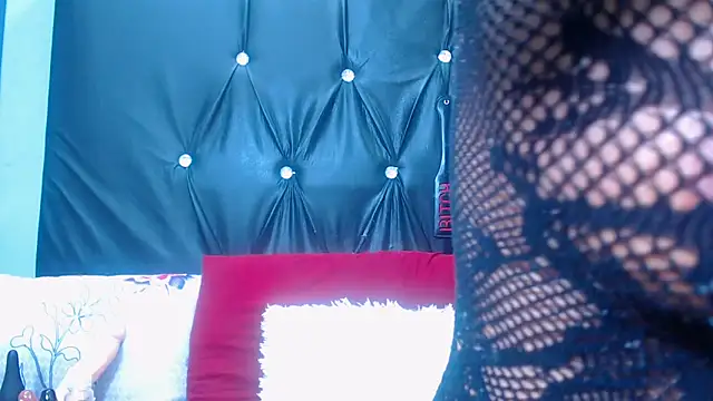 Snapshot of spicydiver38 chatting on November 12, 6:41 pm spicydiver38 online show from November 12, 6:41 pm